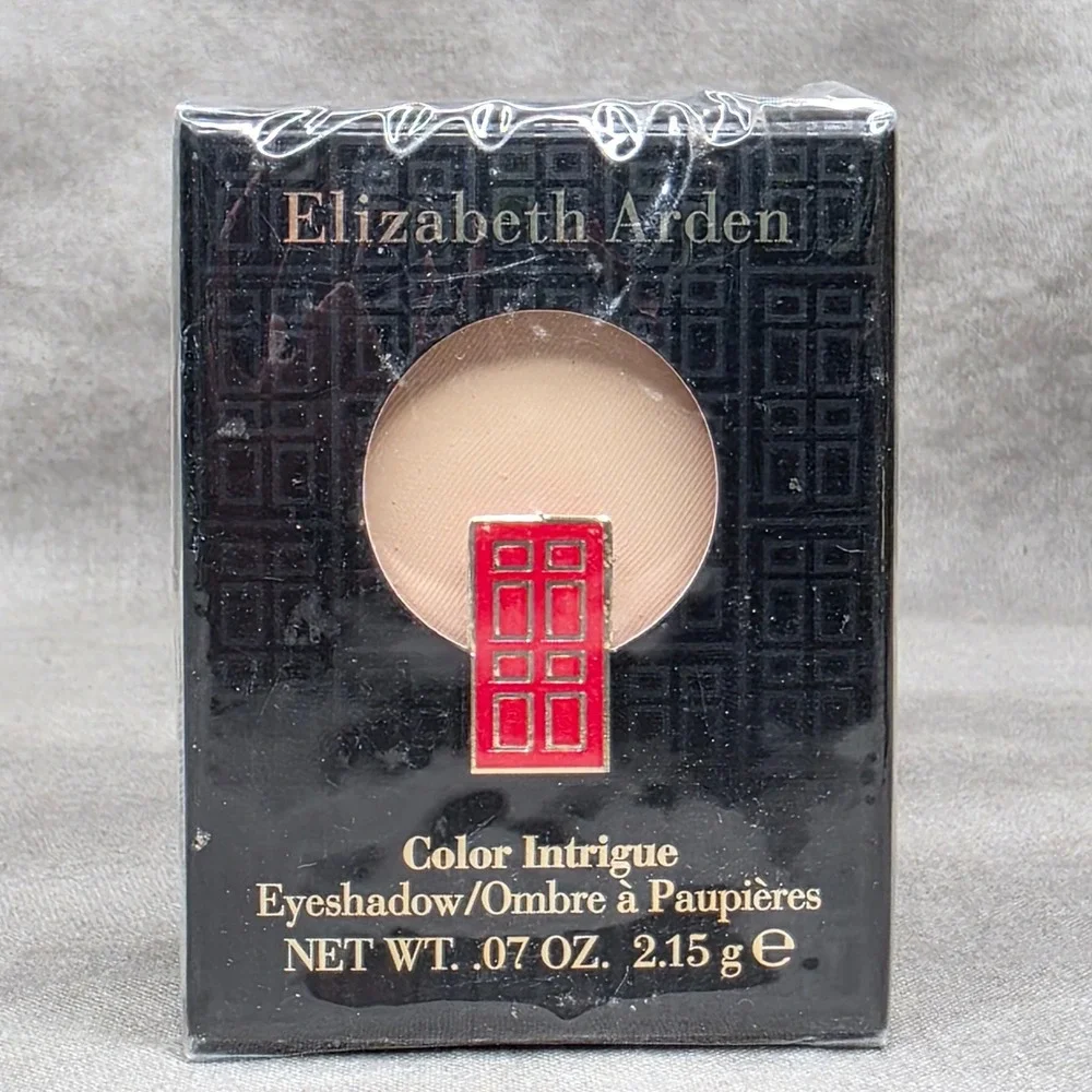 Elizabeth Arden Eyeshadow‎  Color Intrigue VANILLA 01  .07 New, Sealed
